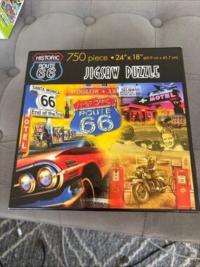 750-Piece Jigsaw Puzzle - Black/Multicolor